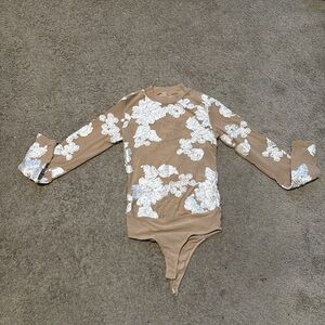 Fashion Nova Beige Floral Women's Sweater